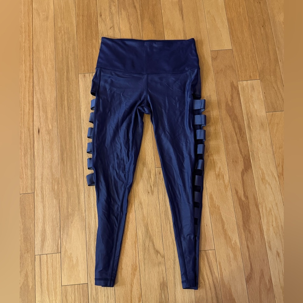 VICTORIA'S SECRET SPORT NAVY BLUE WET LOOK SHINE STRAPPY SIDE LEGGINGS SMALL